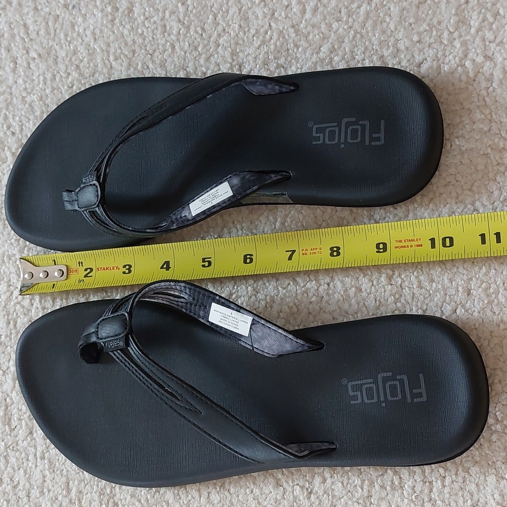FLOJOS, SIZE 9, BLACK, LEATHER STRAP, RUBBER SLIPPER, NEW - Picture 3 of 6